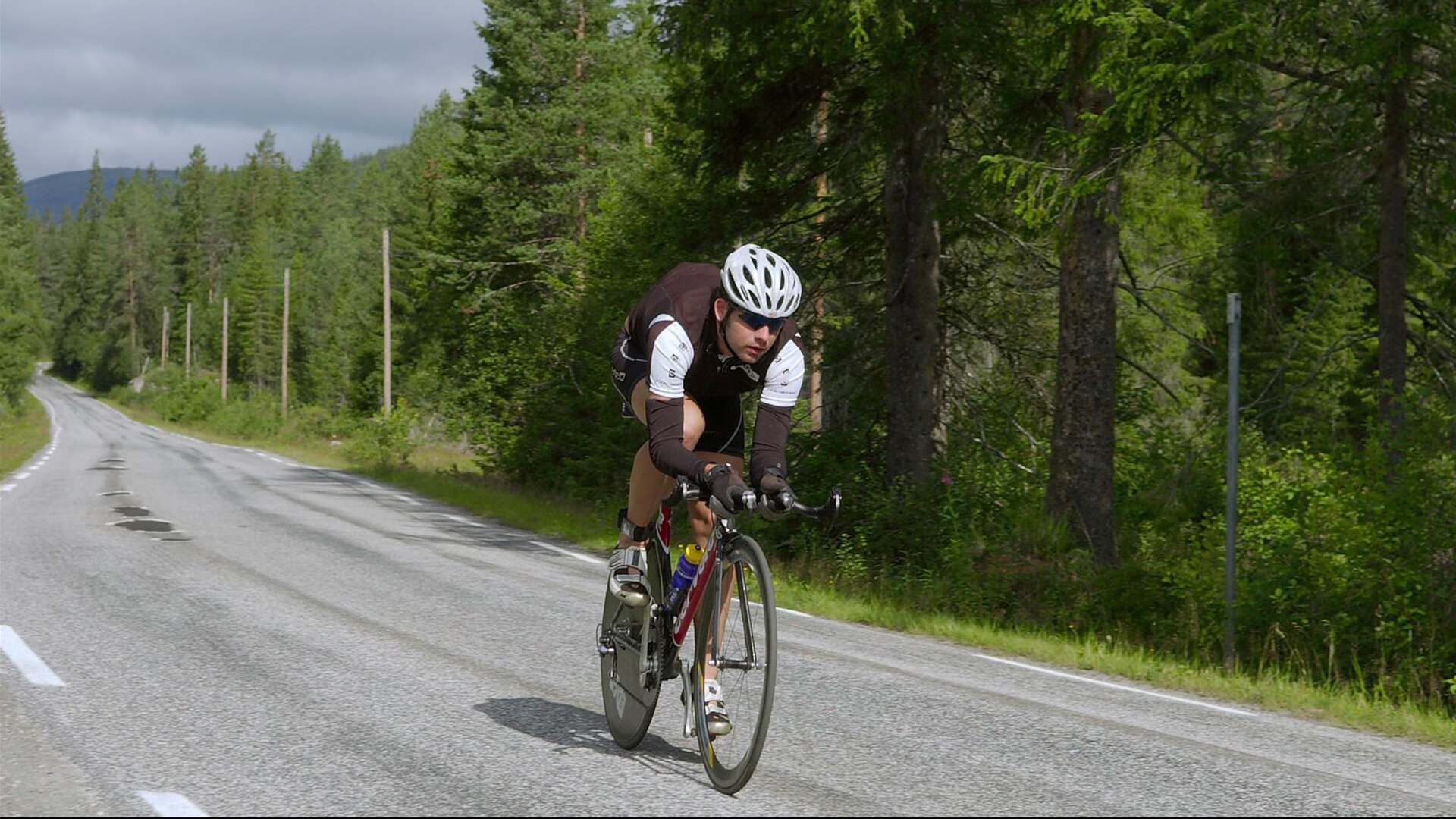 _运动明星与品牌合作：营销策略的成功范例_，运动品牌明星代言